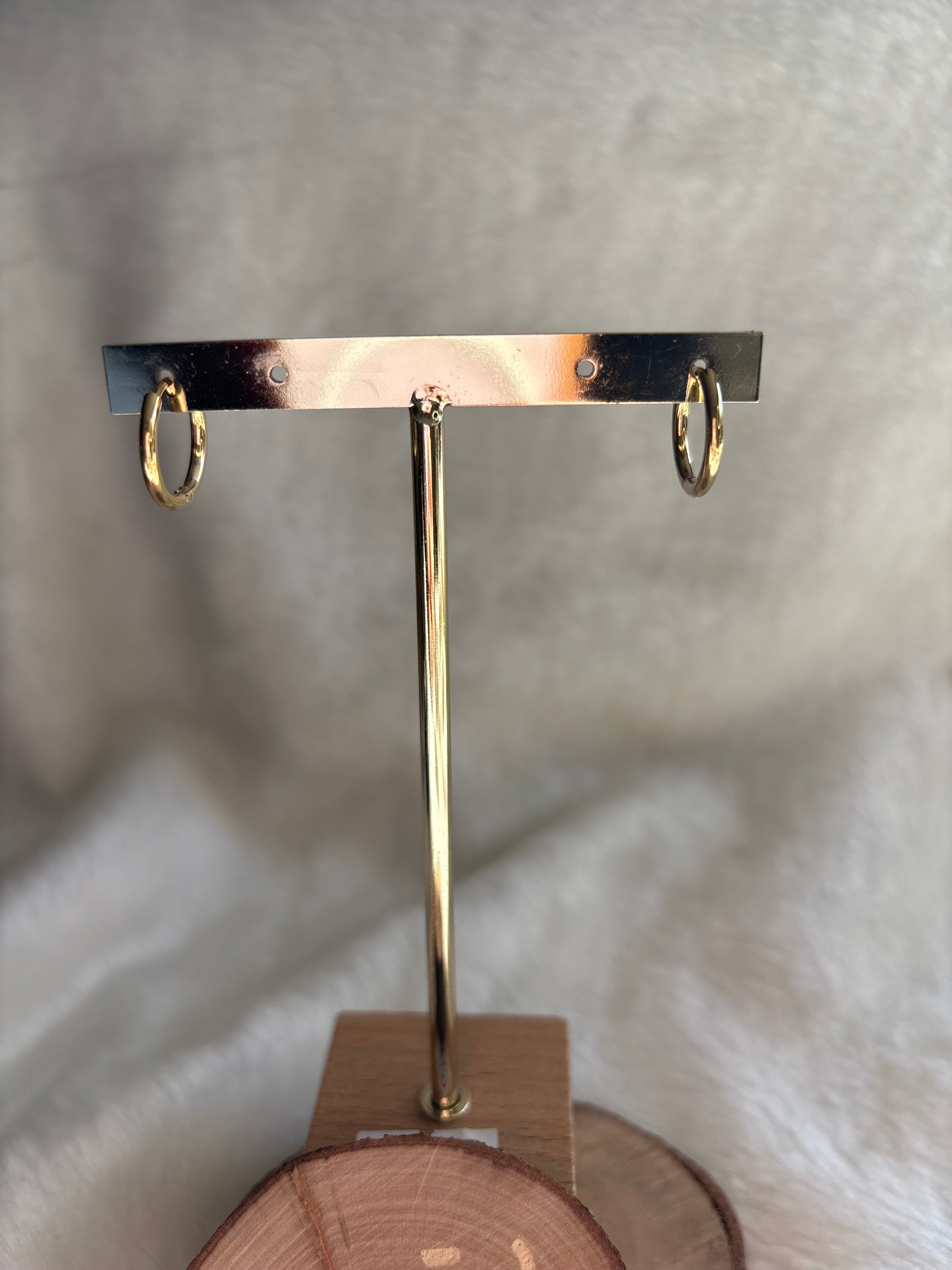Boucles d'oreilles dormeuses rondes en acier inoxydable doré taille M (Copie)