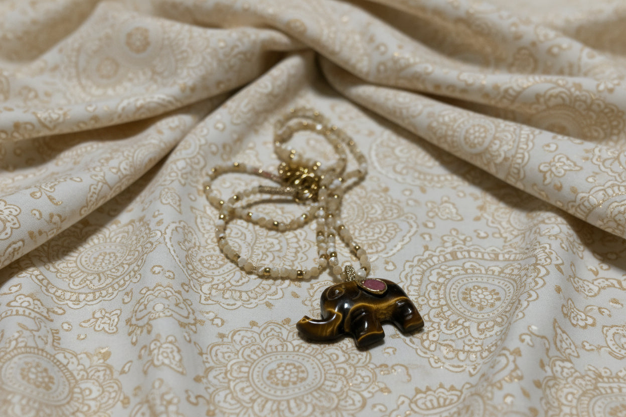 pendentif éléphant oeil de tigre