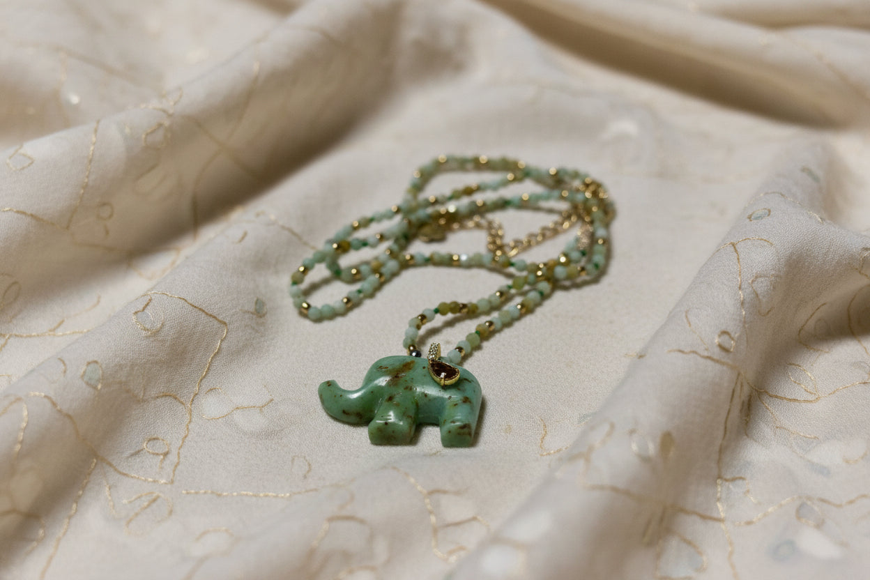 pendentif éléphant oeil de tigre