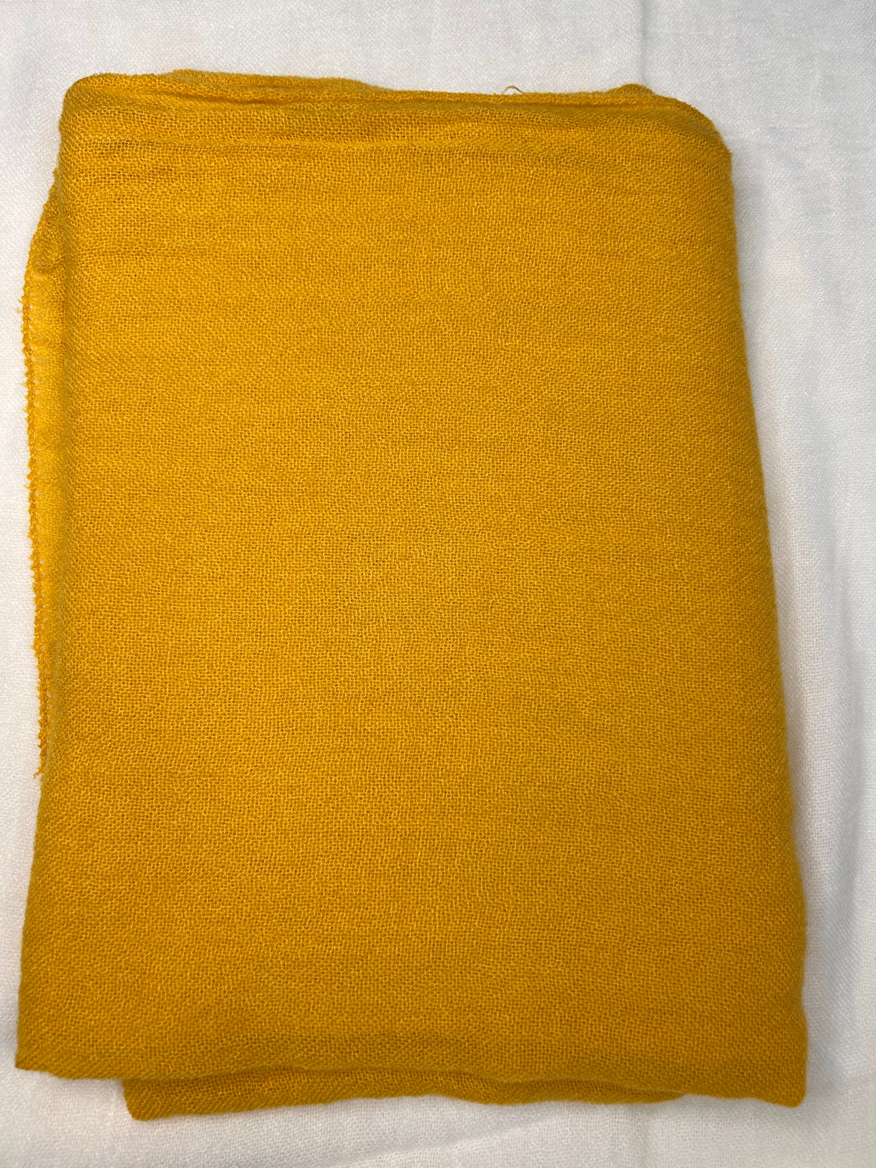 Echarpe 100% laine jaune curry