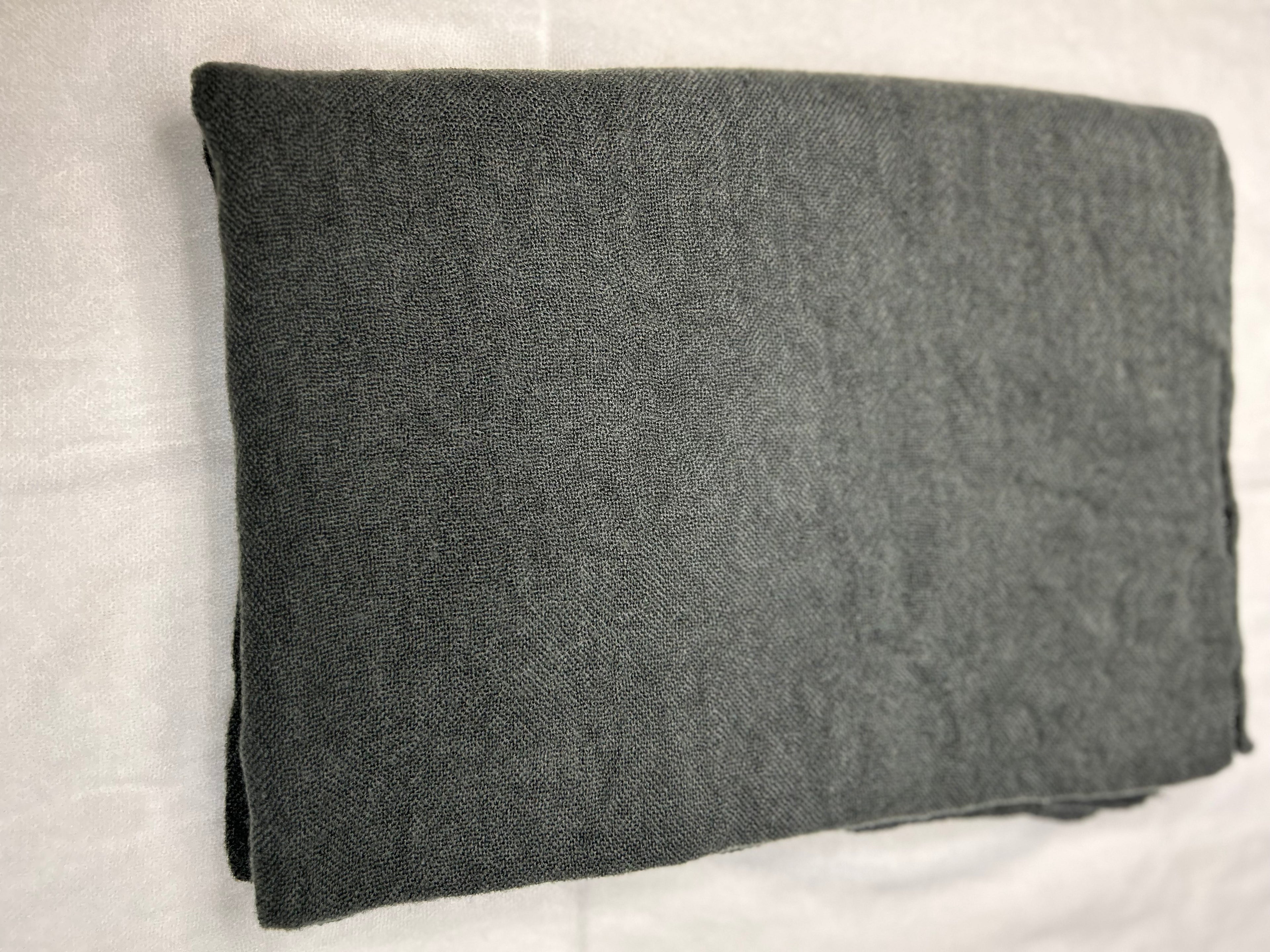 Echarpe 100% laine gris anthracite