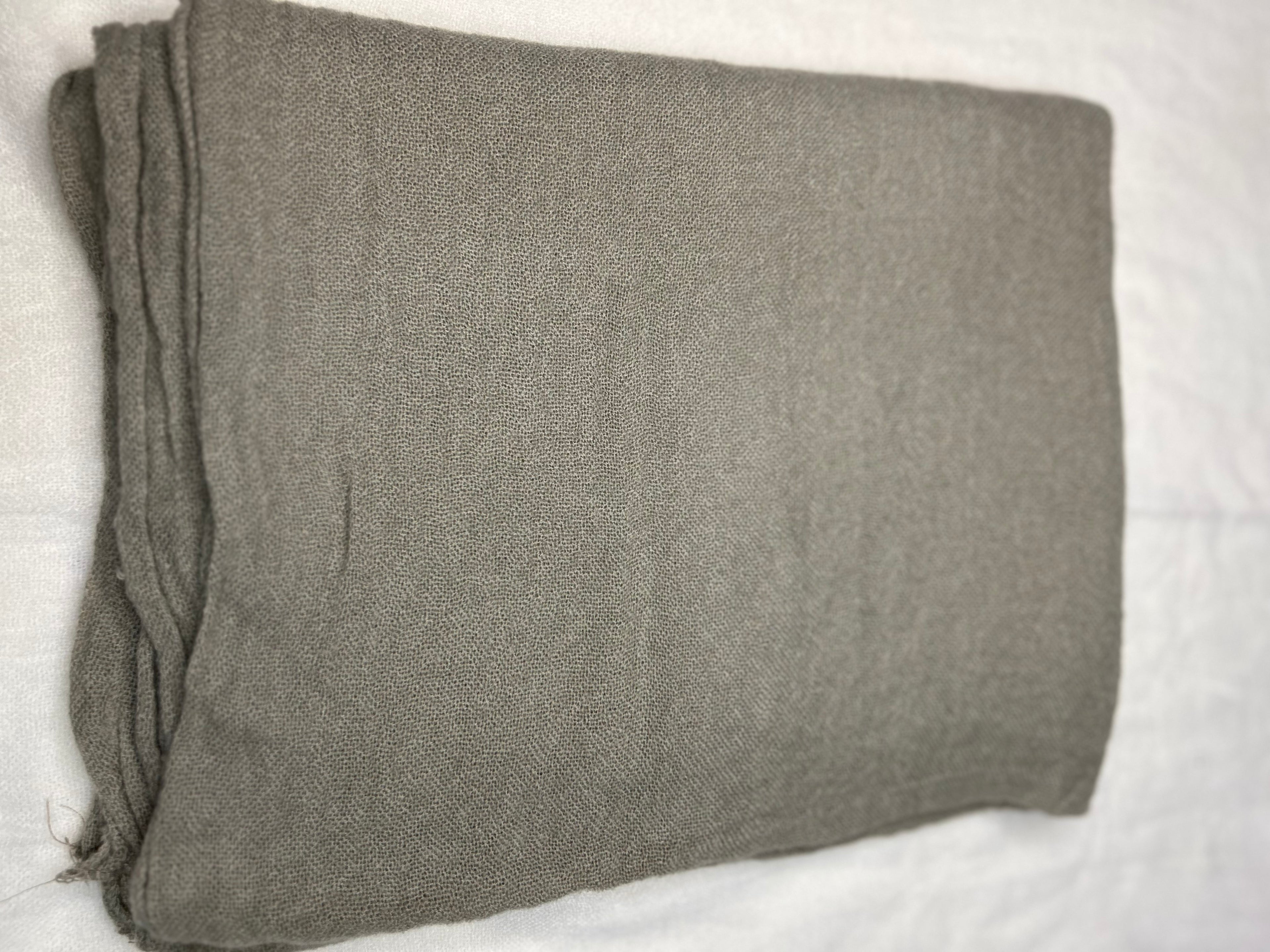 Echarpe 100% laine gris souris