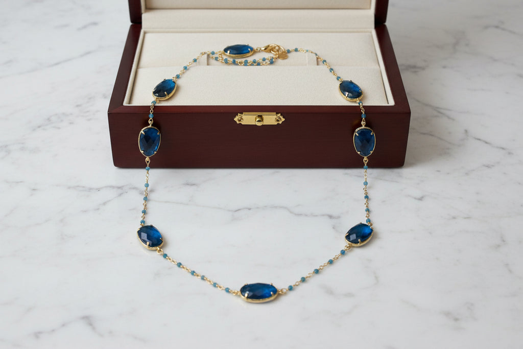 Sautoir acier inoxydable doré et apatite bleue