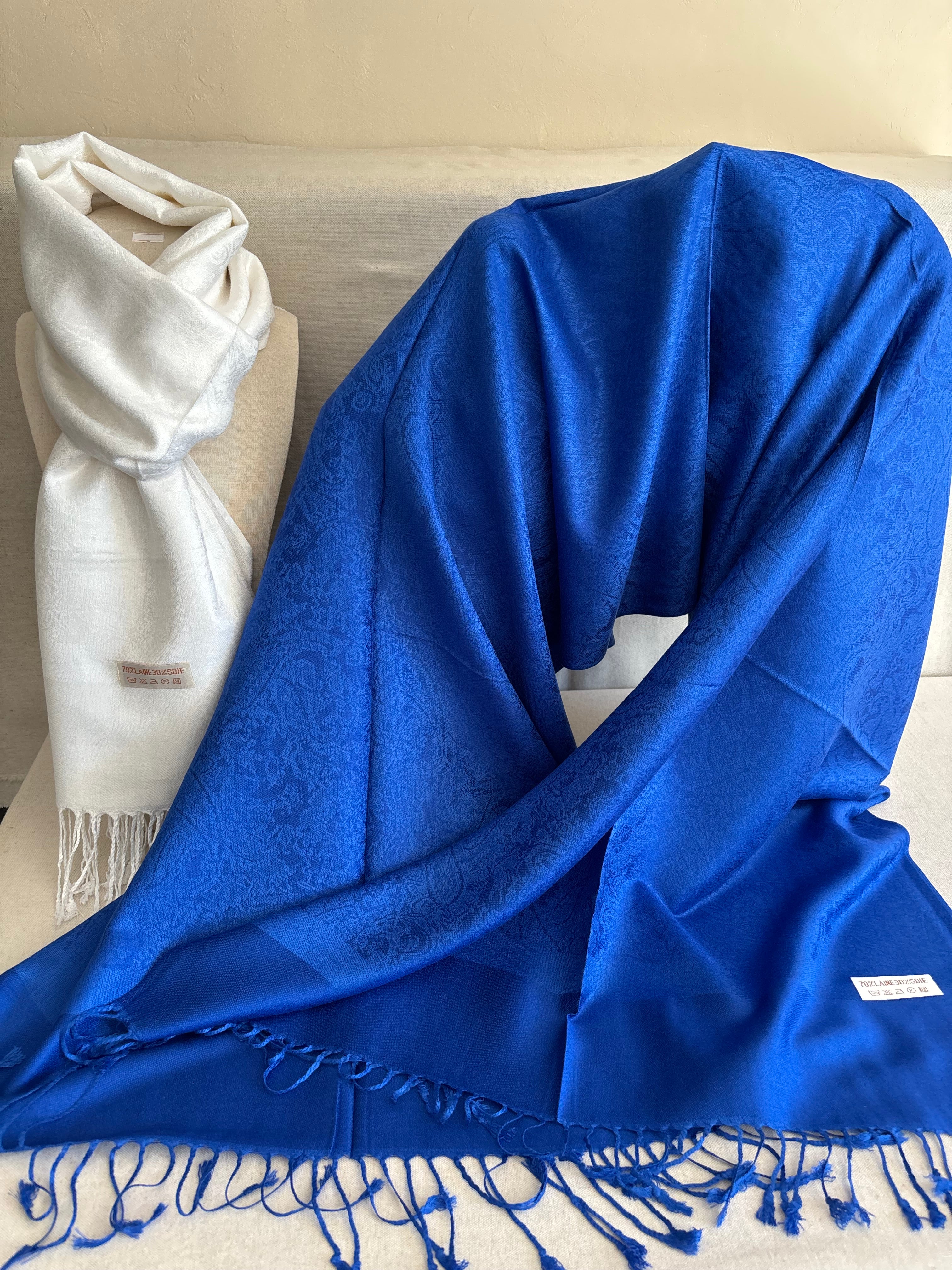 Echarpe Pashmina  bleu majorelle  70% laine 30% soie