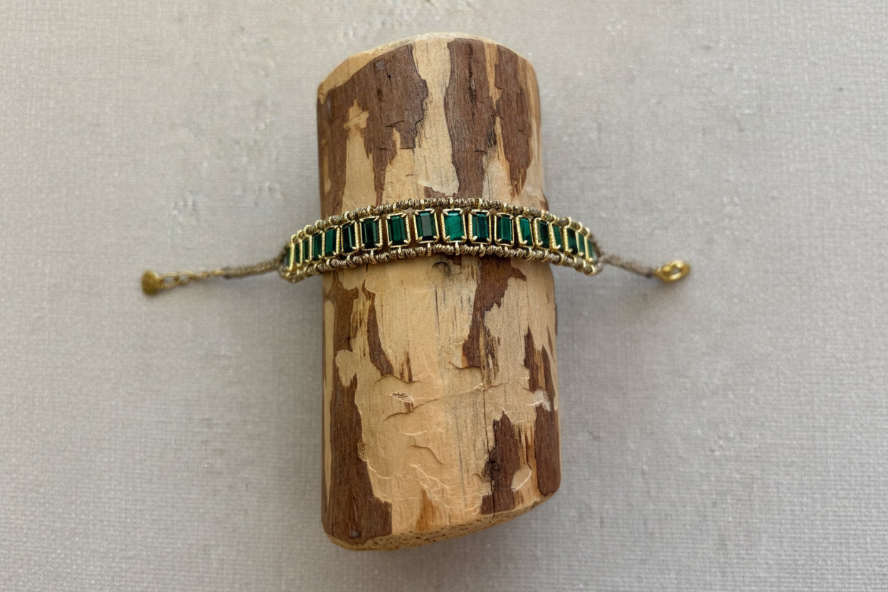 Bracelet brésilien en acier inoxydable doré et pierre du soleil