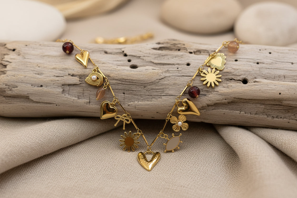 Collier acier inoxydable doré avec breloques